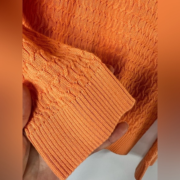 Vintage Talbots sweater light orange pima cotton pullover
Orange V-Neck Size:L - Picture 7 of 13